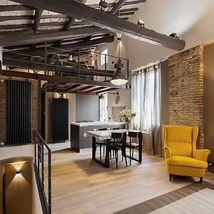  Apartment Loft Navona Italy